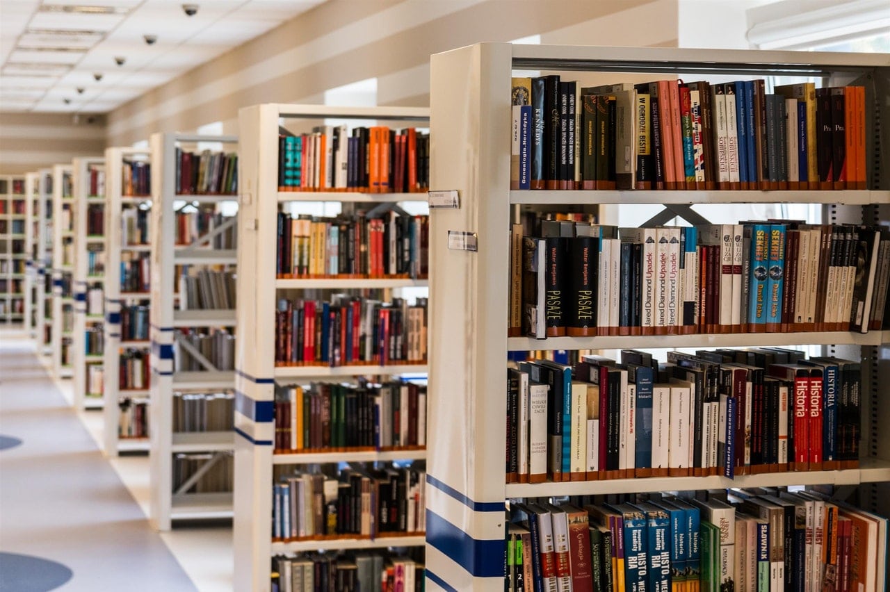book shelves in a library