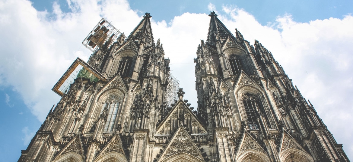 TOEFL test in Cologne: What locations offer regular testing?