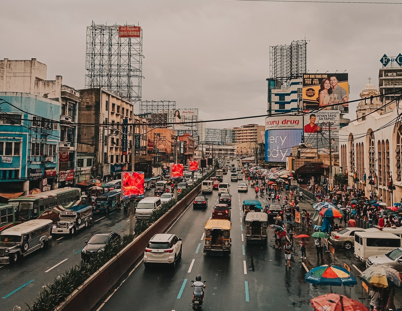 the streets of manila