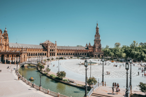 ¿Cuáles son los centros de examen DALF en Sevilla?