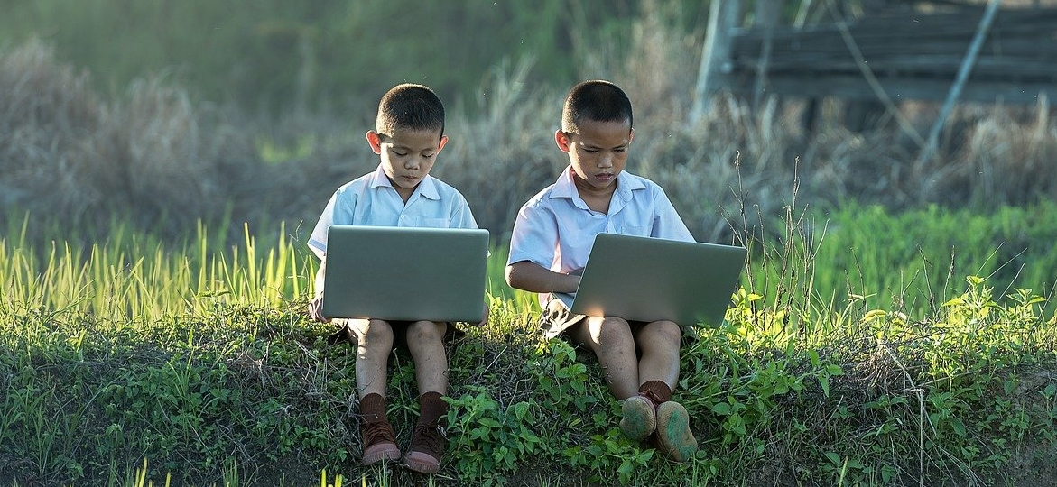 bambini-imparano-computer-online
