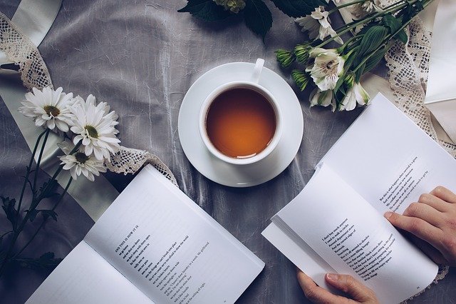 cup-books-flowers