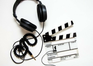 clapperboard-film-headphones