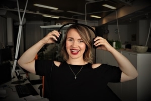 women-with-headphones-in-recording-room