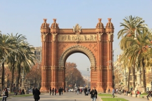 monument-of-parcelona-city