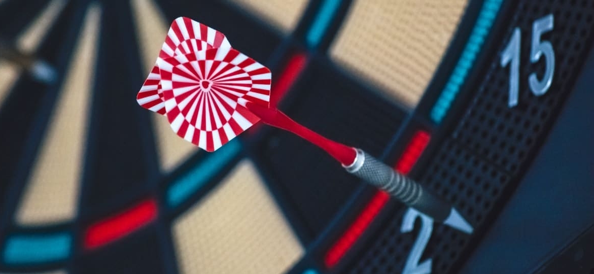 a darts arrow